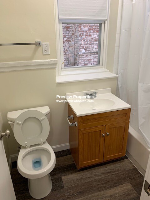 7 Mount Hood Rd, Brighton