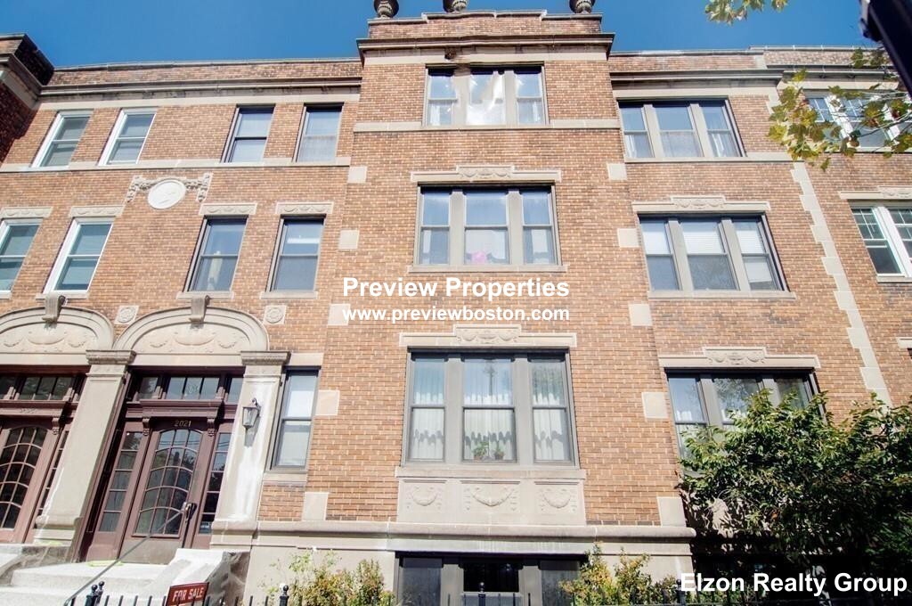 2021 Commonwealth Ave, Brighton