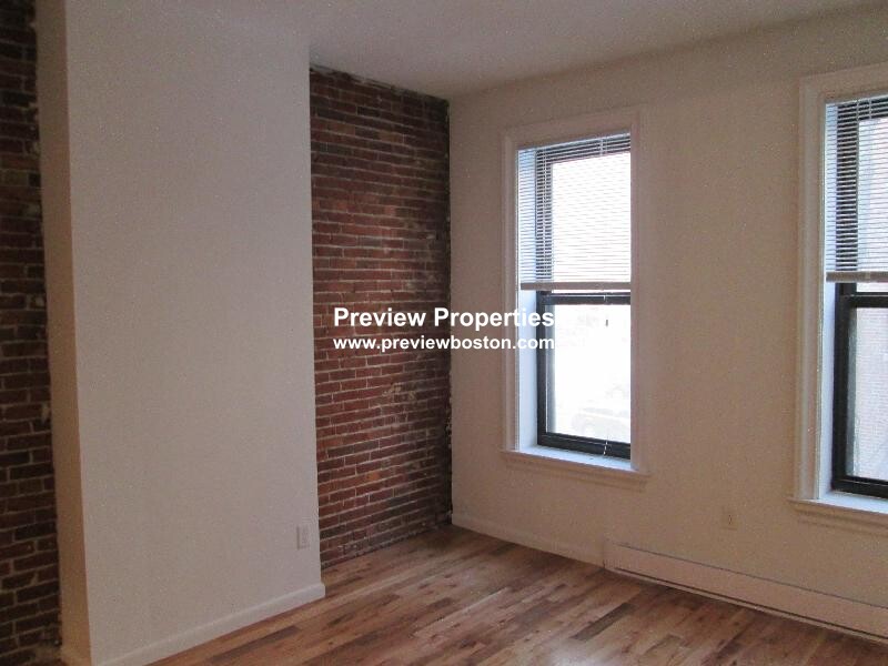 23 Cortes St, Back Bay