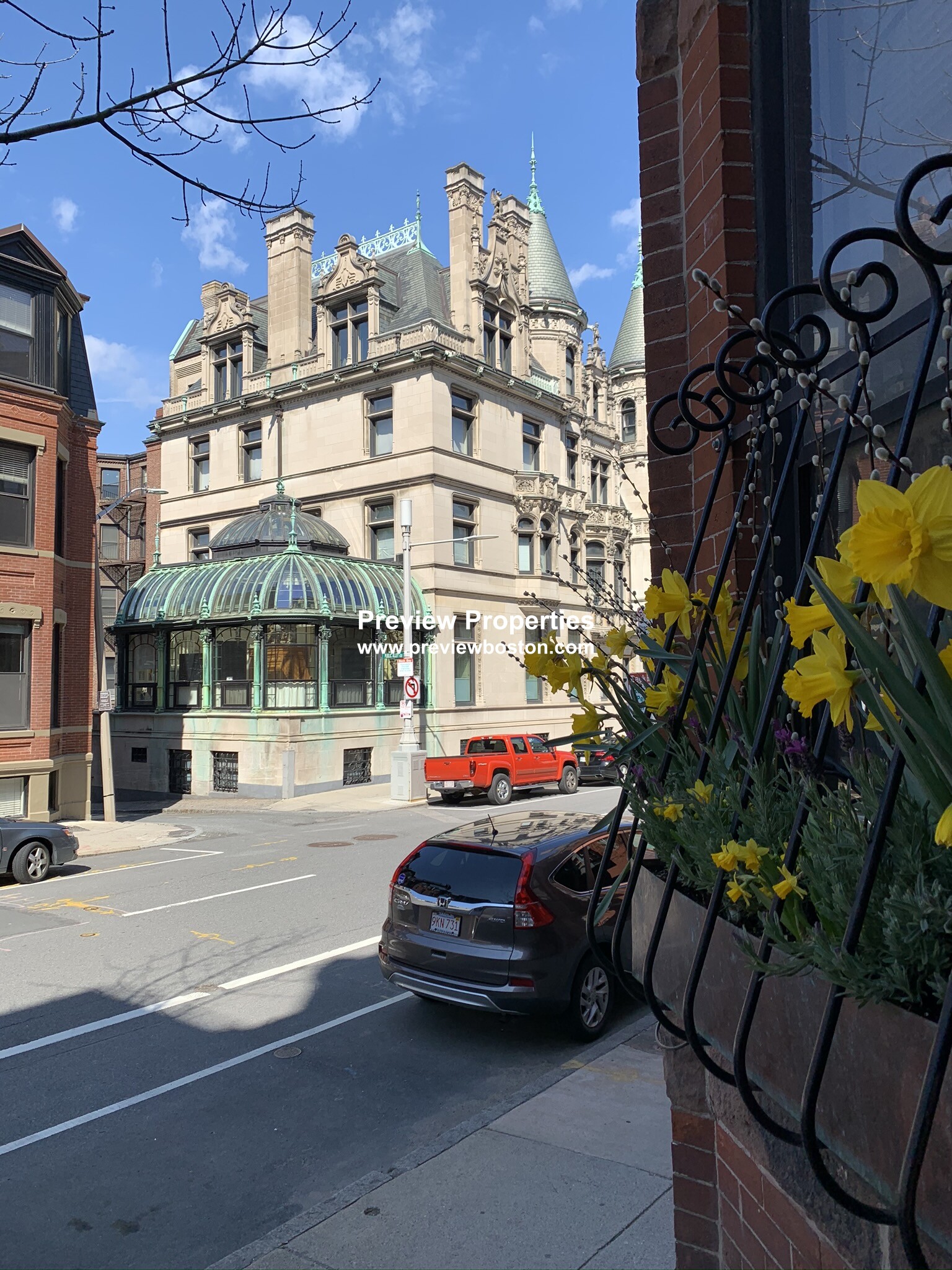 48 Hereford St, Back Bay