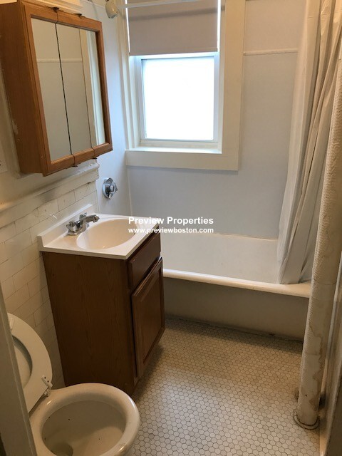 1185 Boylston St, Fenway