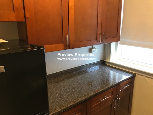 1185 Boylston St, Fenway