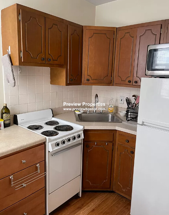 64 Brighton Ave, Brighton