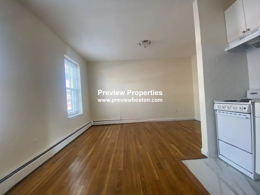 176 North Beacon St, Brighton