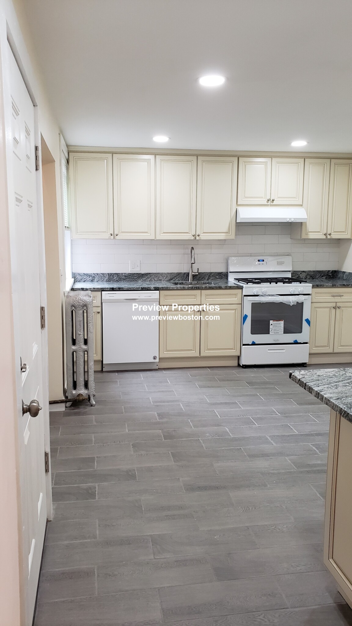 194 Kelton St, Allston