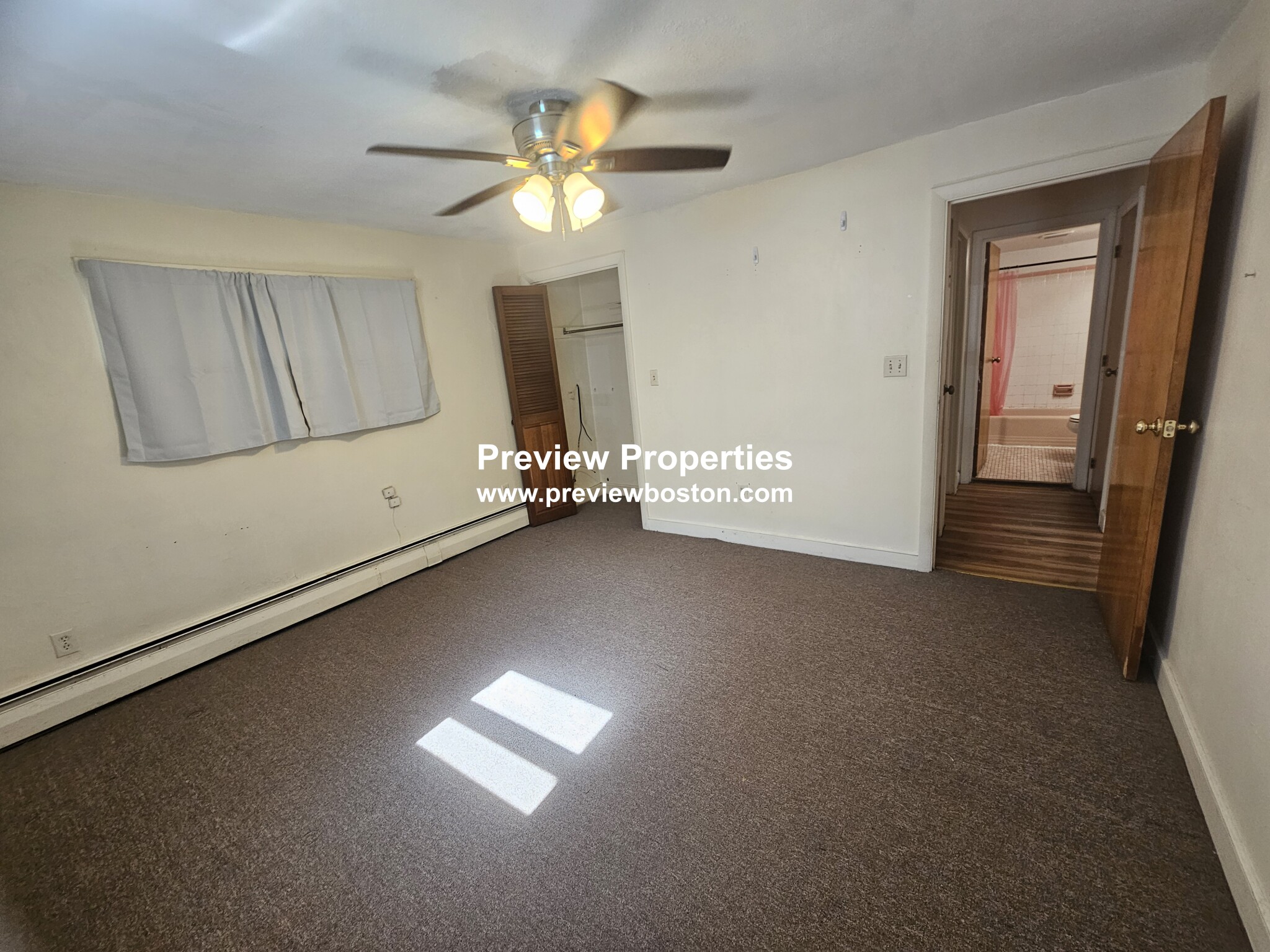 12 Commonwealth Ct, Brighton