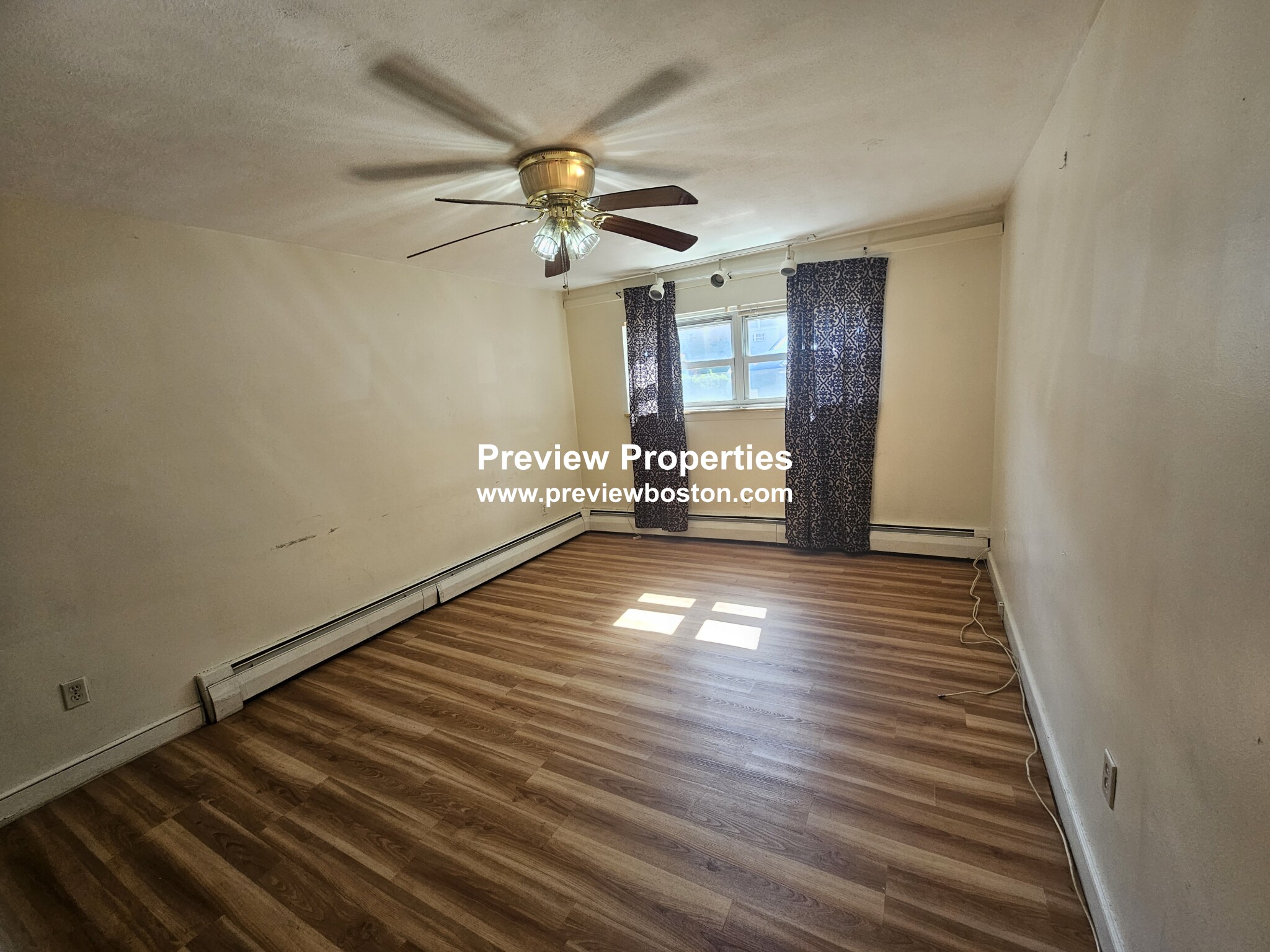 12 Commonwealth Ct, Brighton