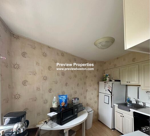 100 Lanark Rd, Brighton