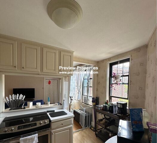 100 Lanark Rd, Brighton