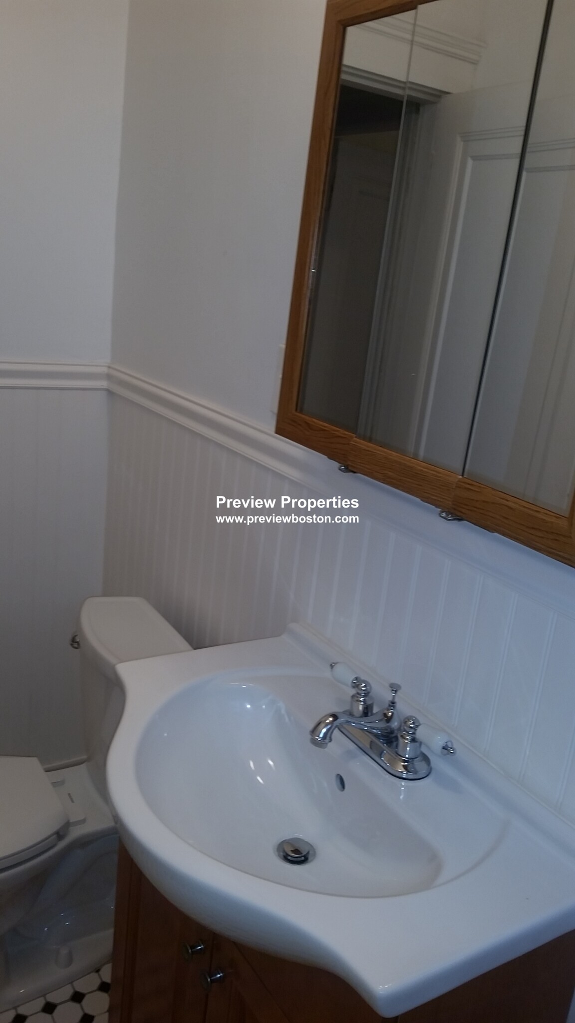 2003 Commonwealth Ave, Brighton