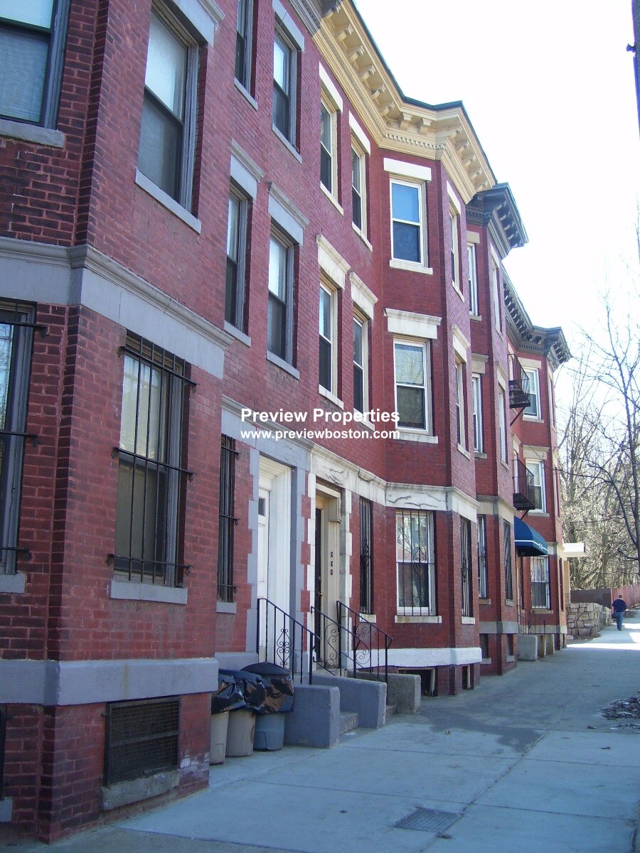 71 South Huntington Ave, Mission Hill