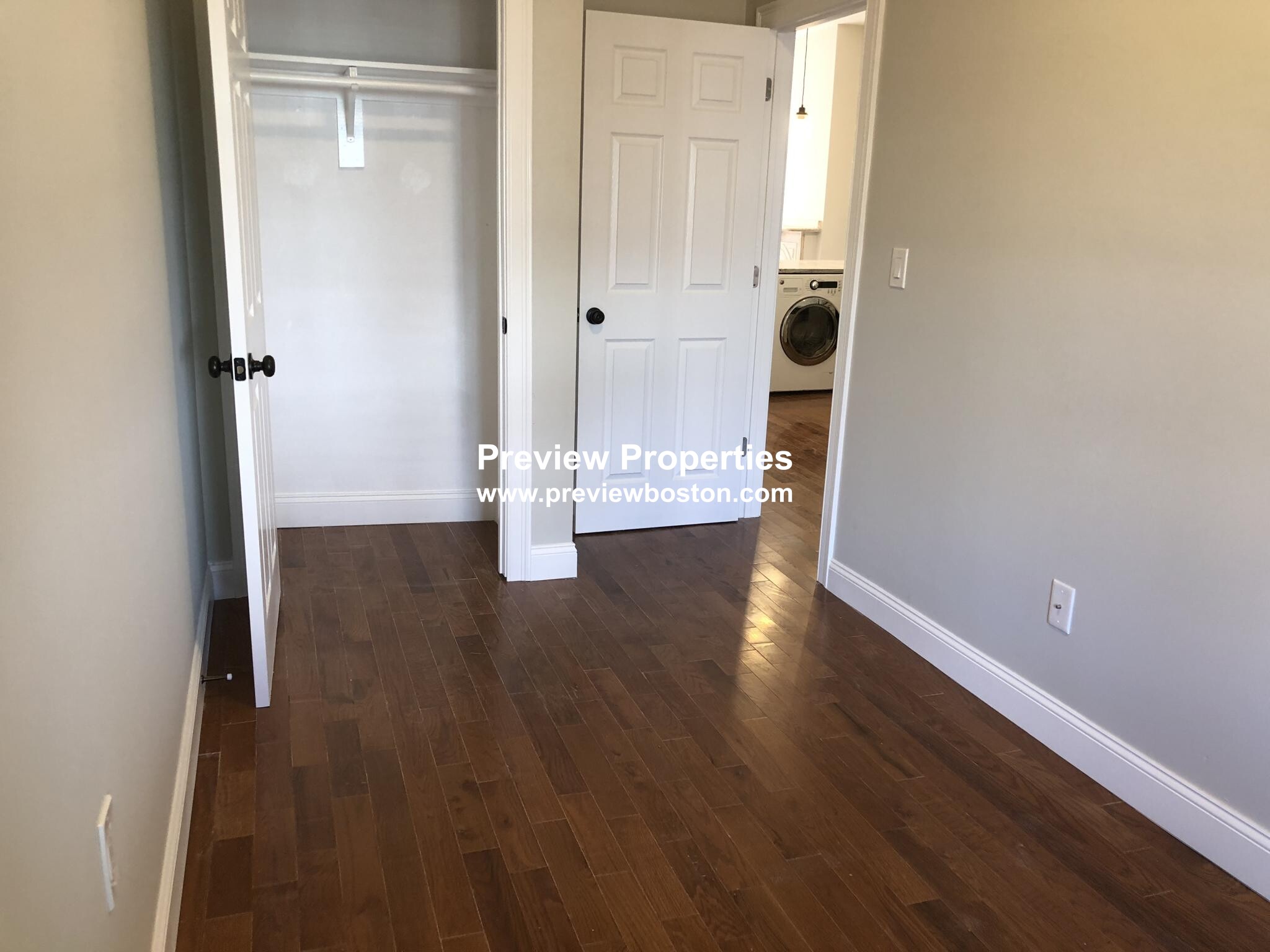 12 Chelsea St, East Boston