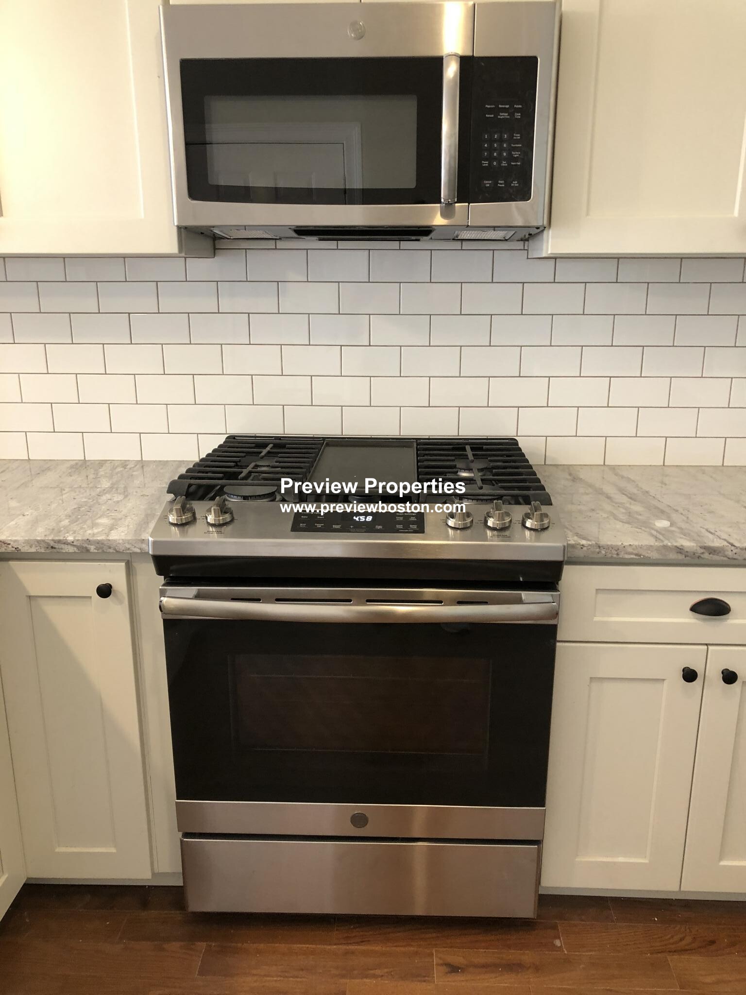 12 Chelsea St, East Boston