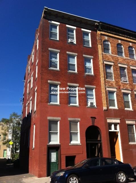 20 Chelsea St, East Boston