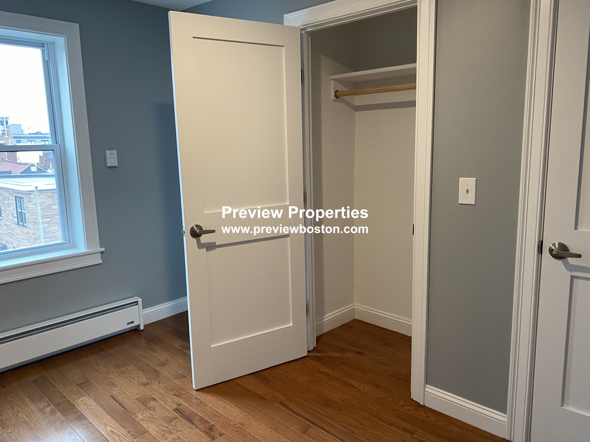 33 Chelsea St, East Boston