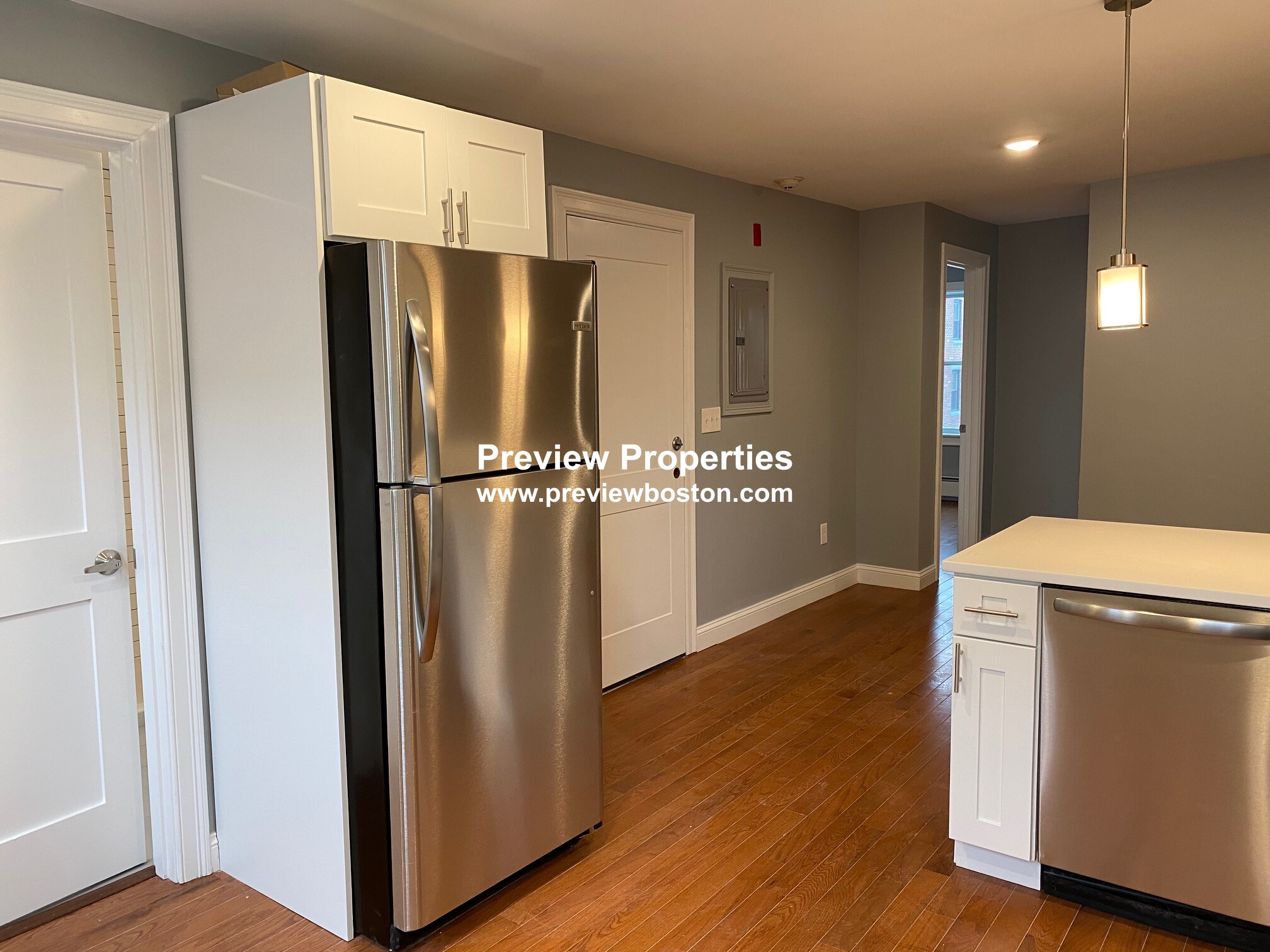 33 Chelsea St, East Boston