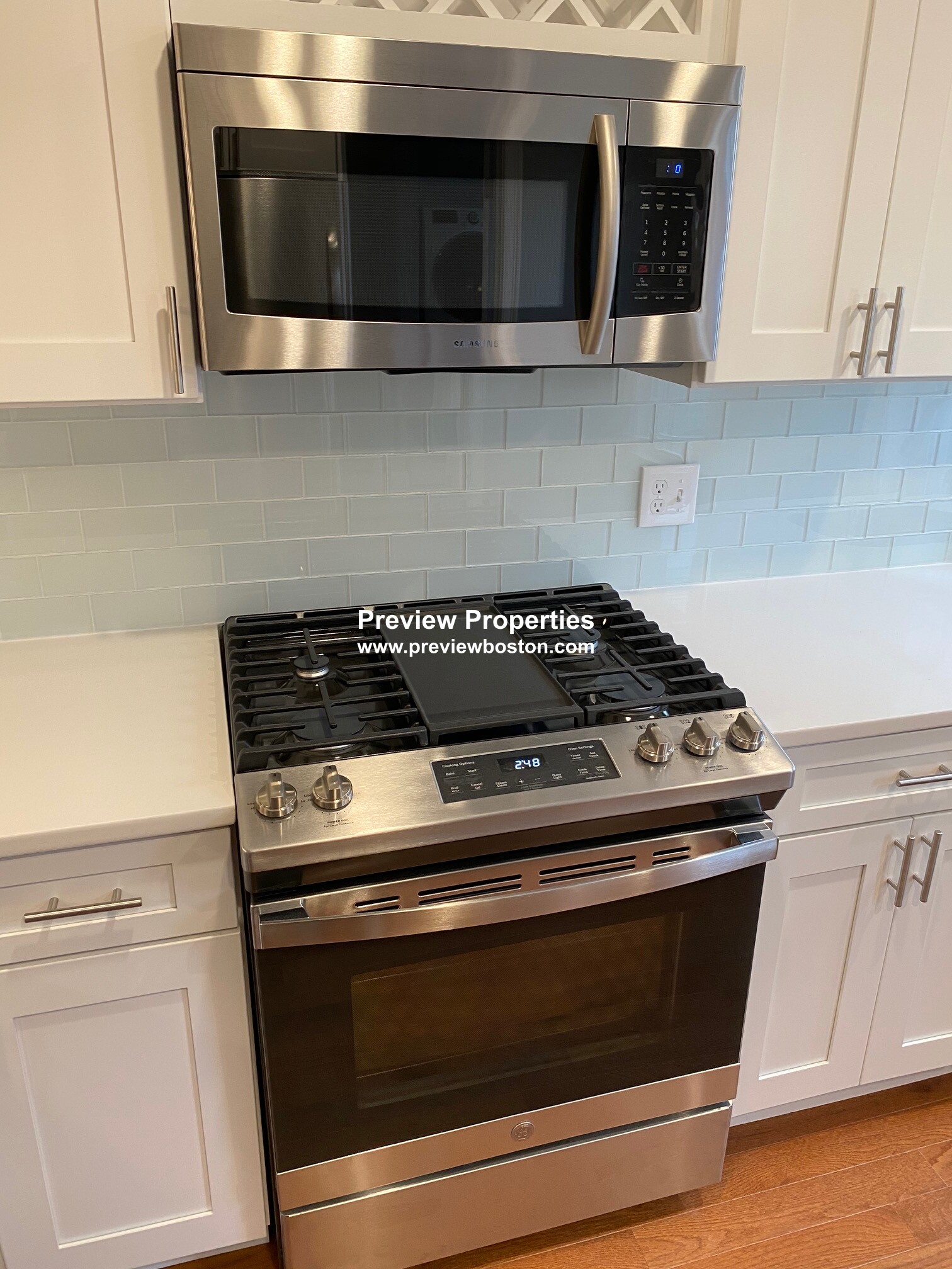 33 Chelsea St, East Boston