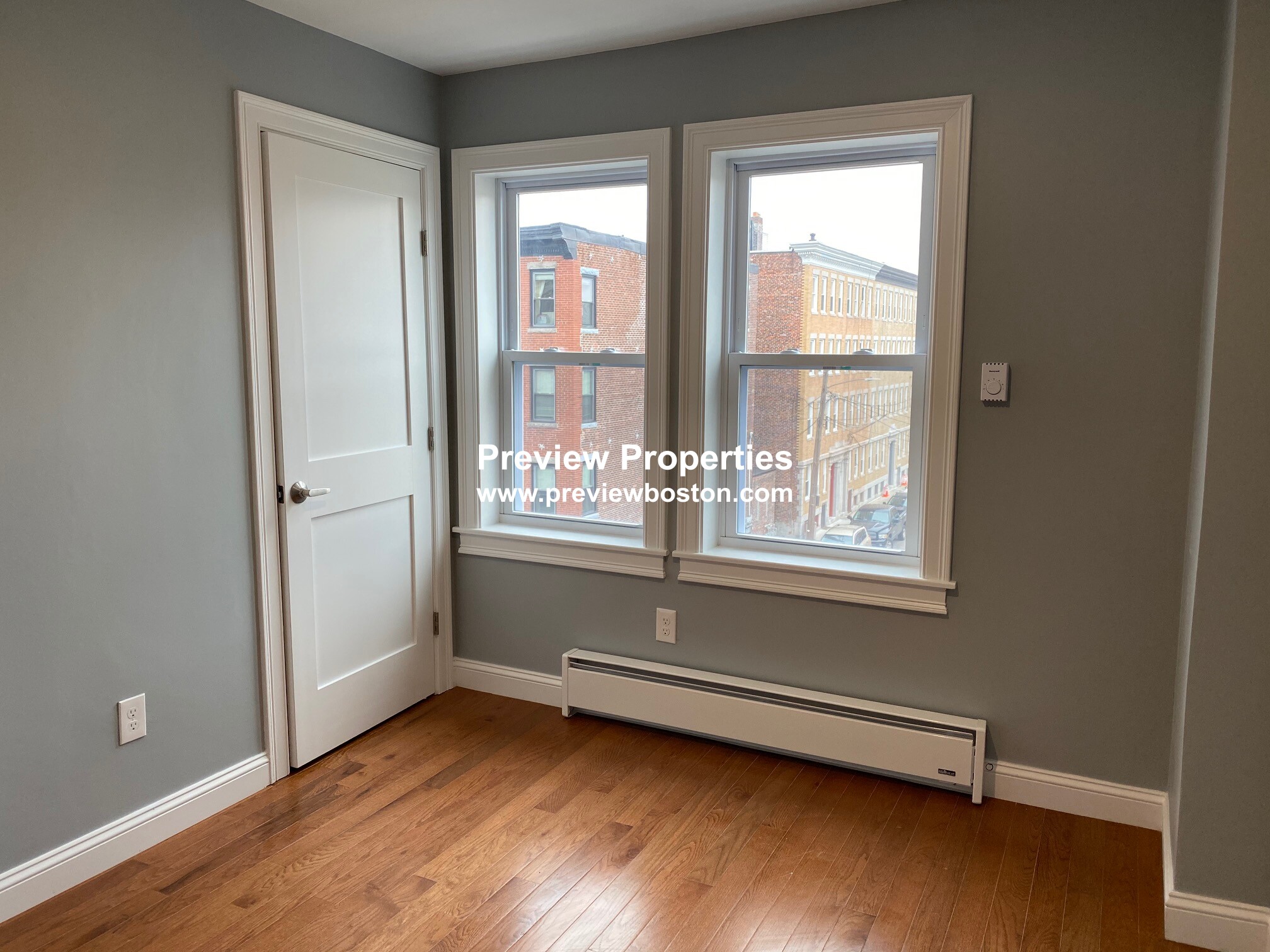 33 Chelsea St, East Boston