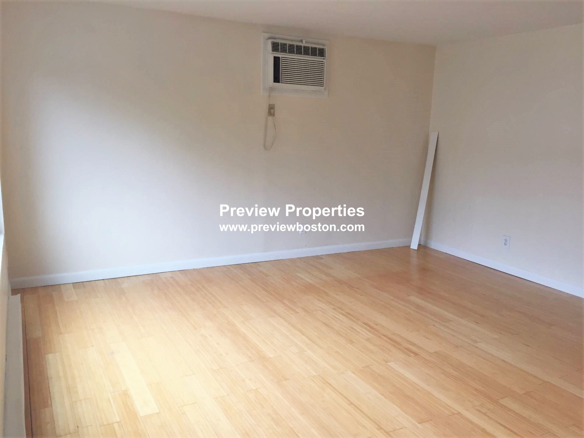 126 Marginal St, East Boston