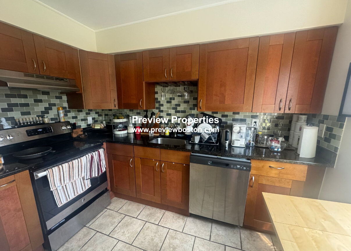 126 Marginal St, East Boston