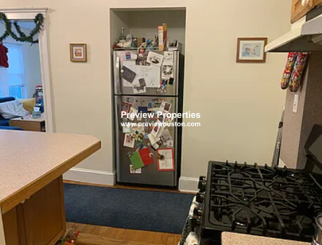 29 Corinthian Rd, Tufts