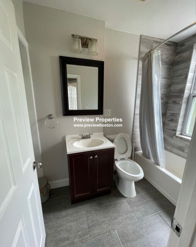 241 Maverick St, East Boston