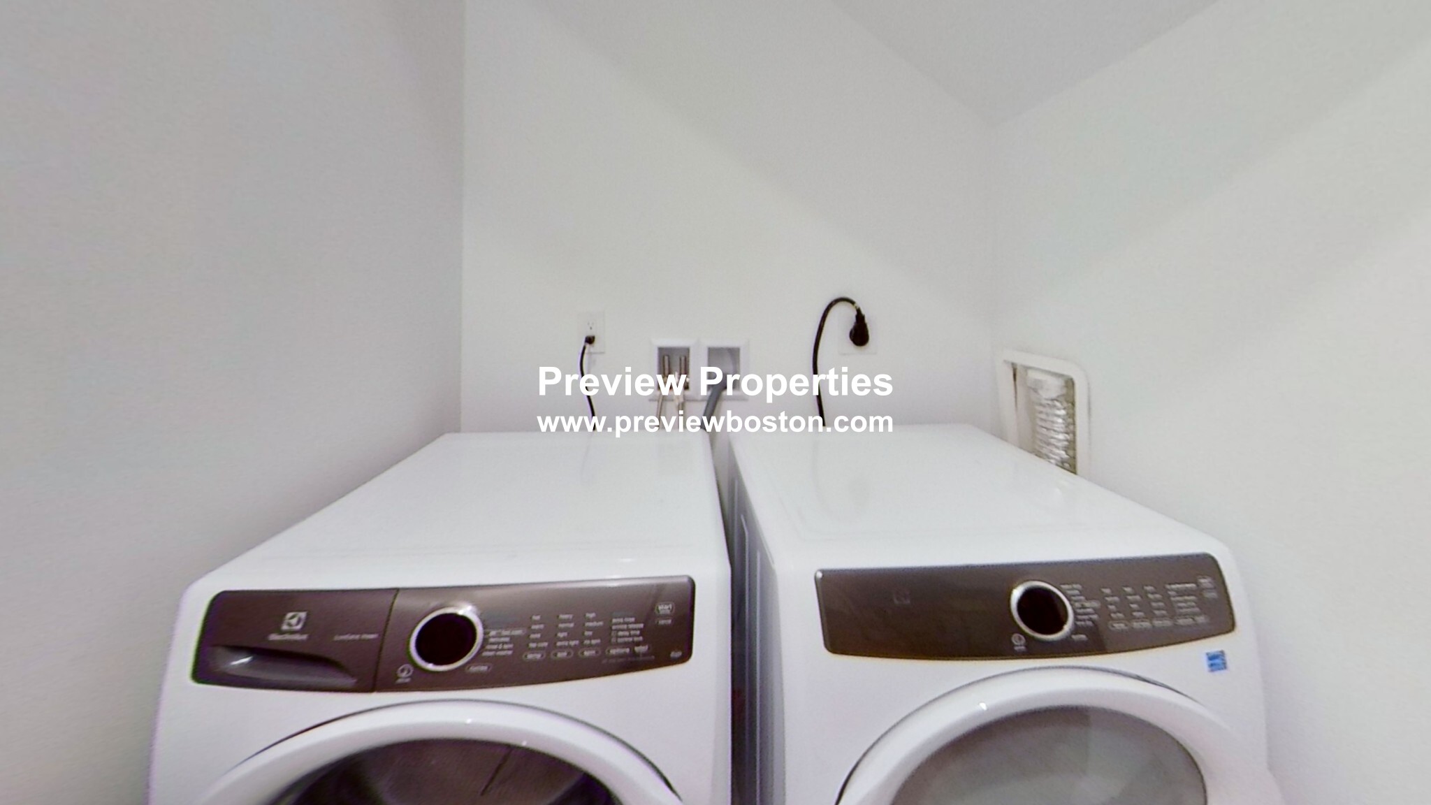 79 Linden St, Allston