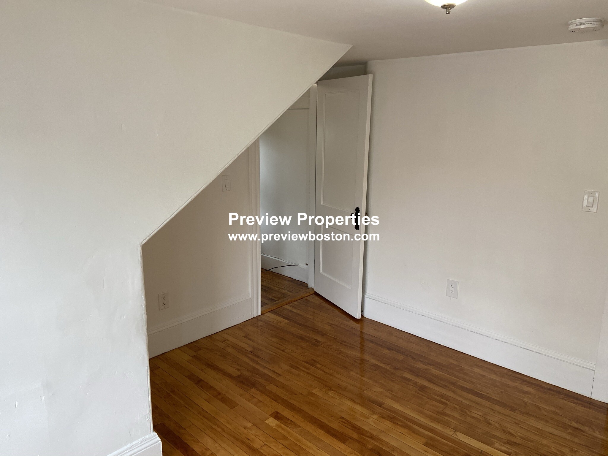 24 Dunreath St, Roxbury