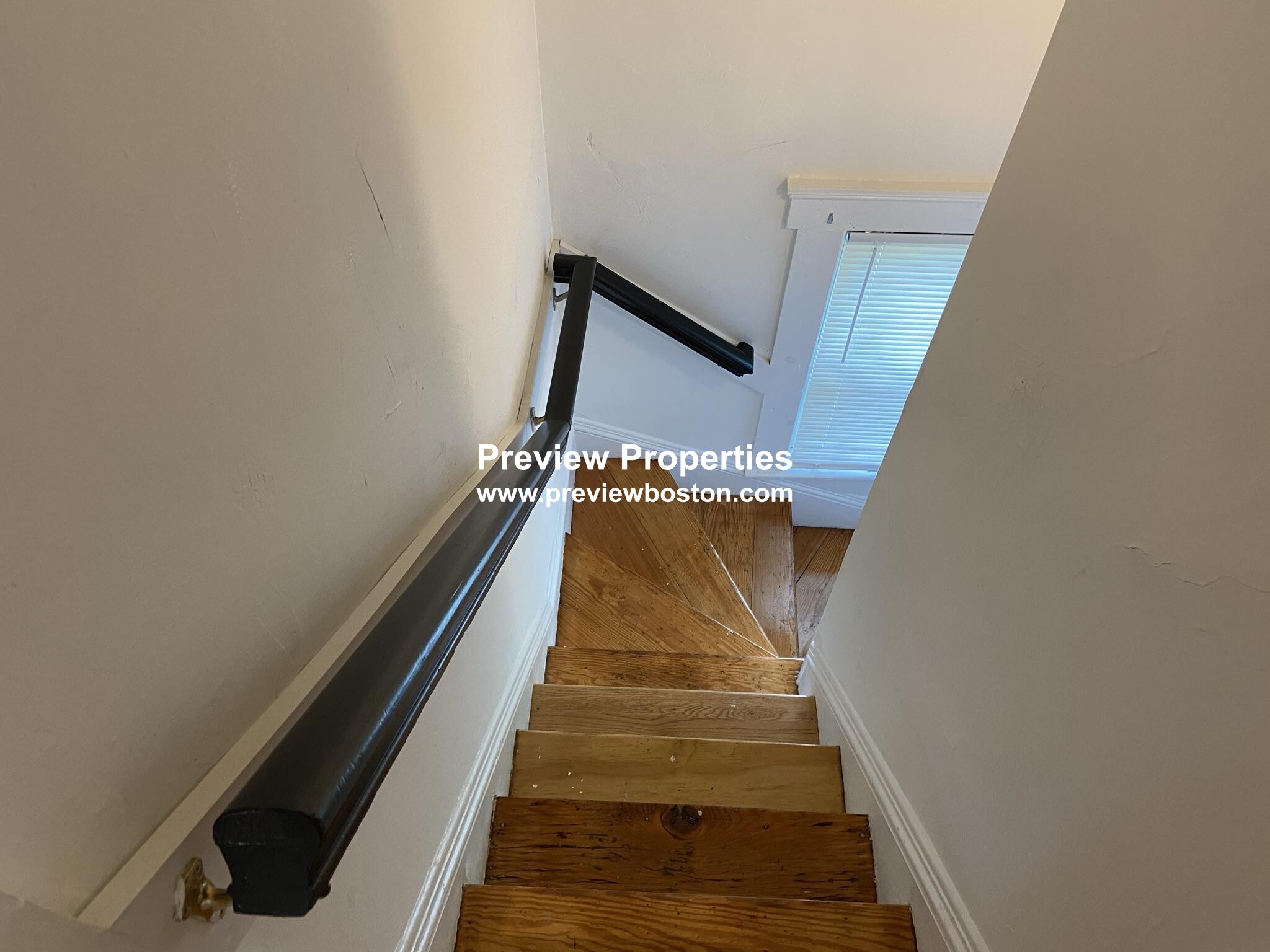 24 Dunreath St, Roxbury