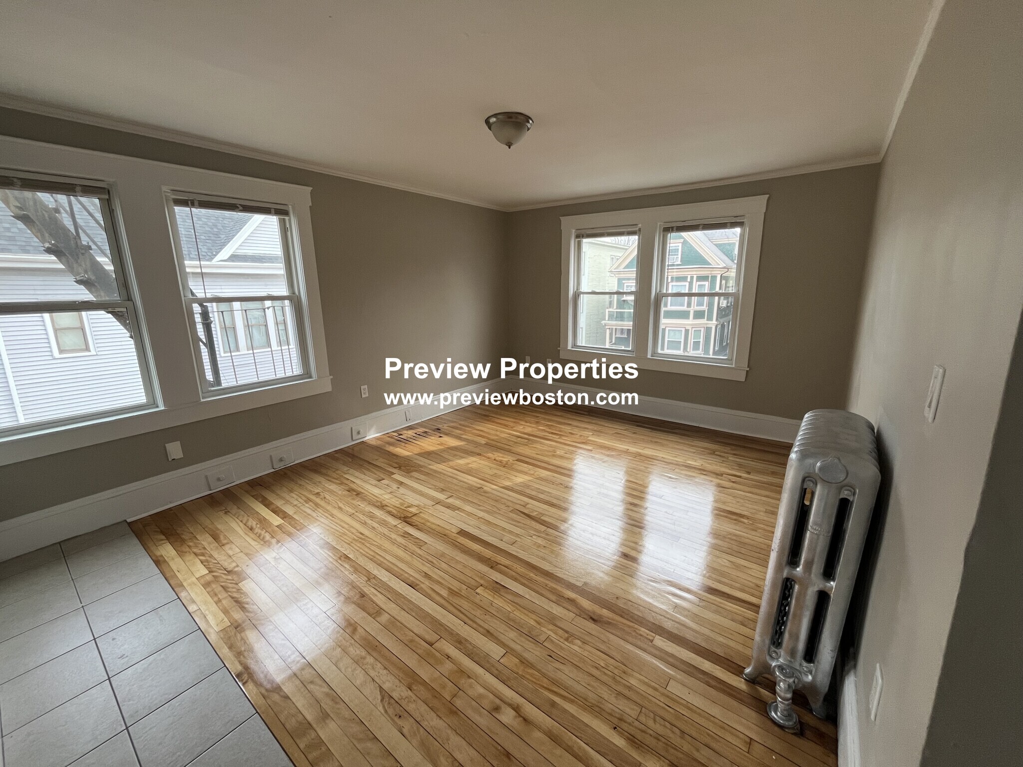 24 Dunreath St, Roxbury