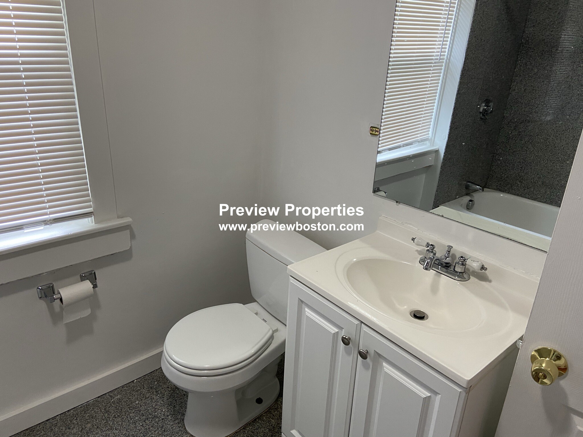 24 Dunreath St, Roxbury