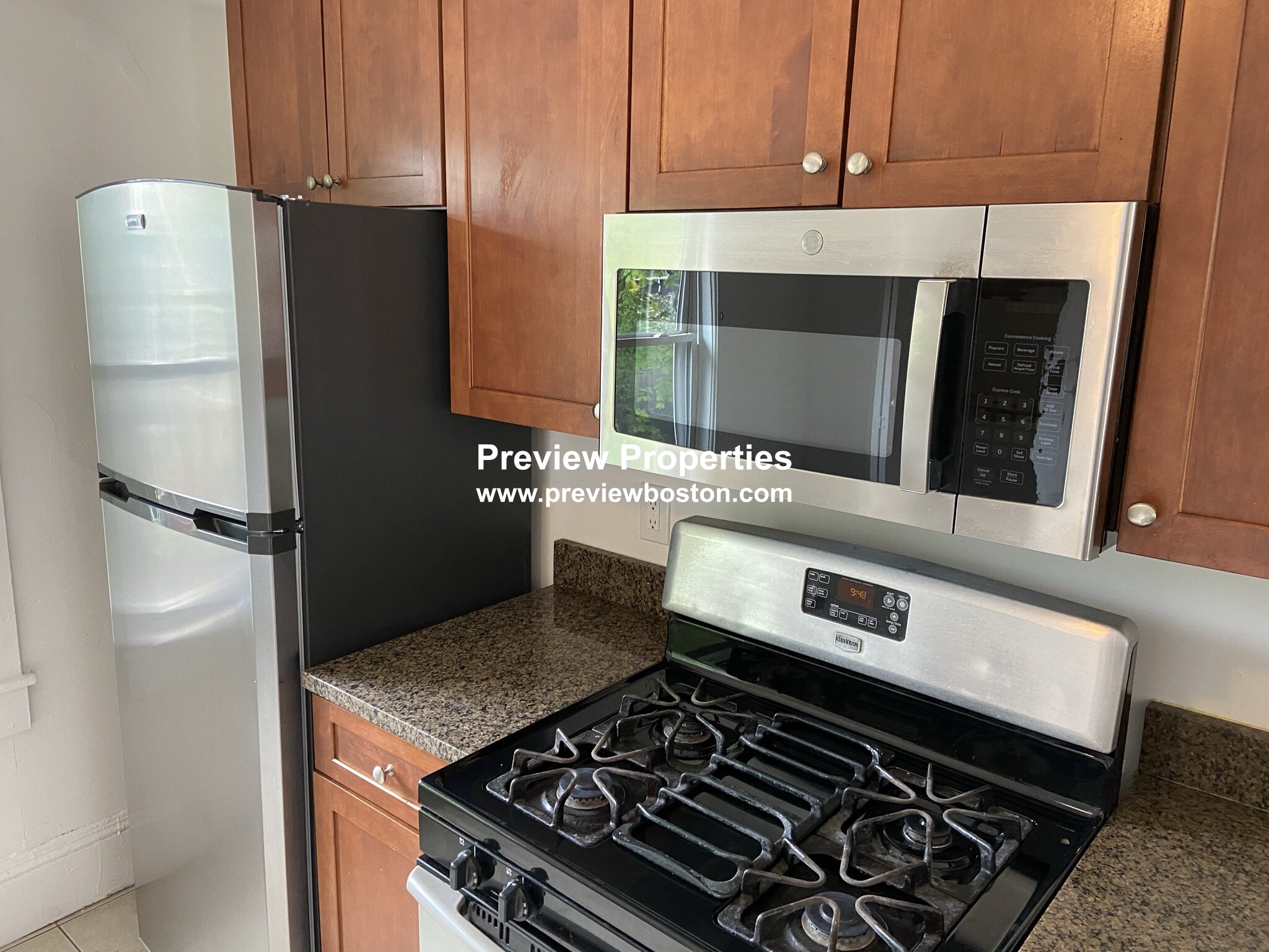 24 Dunreath St, Roxbury