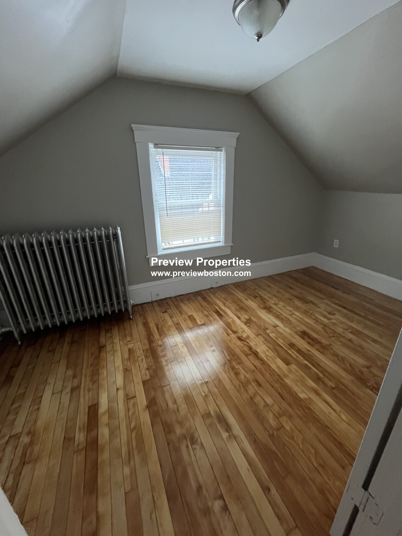 24 Dunreath St, Roxbury