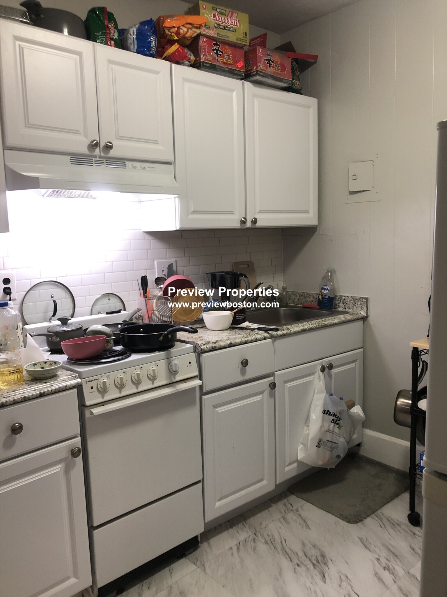 879 Beacon St, Fenway