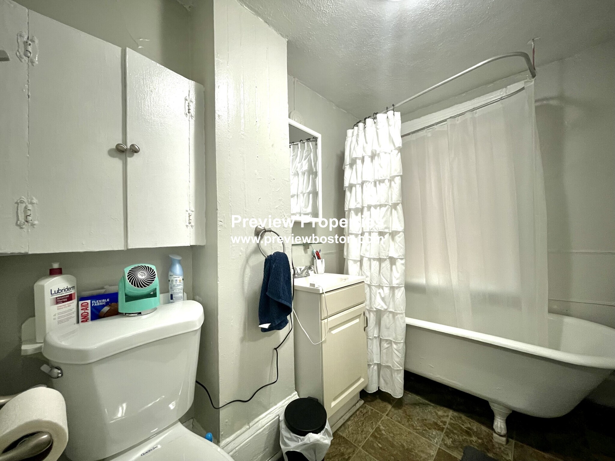 4 Champney Pl, Beacon Hill