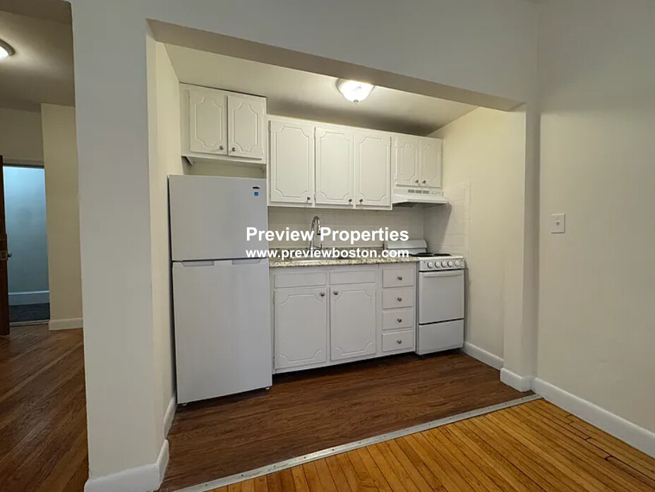 64 Brighton Ave, Allston