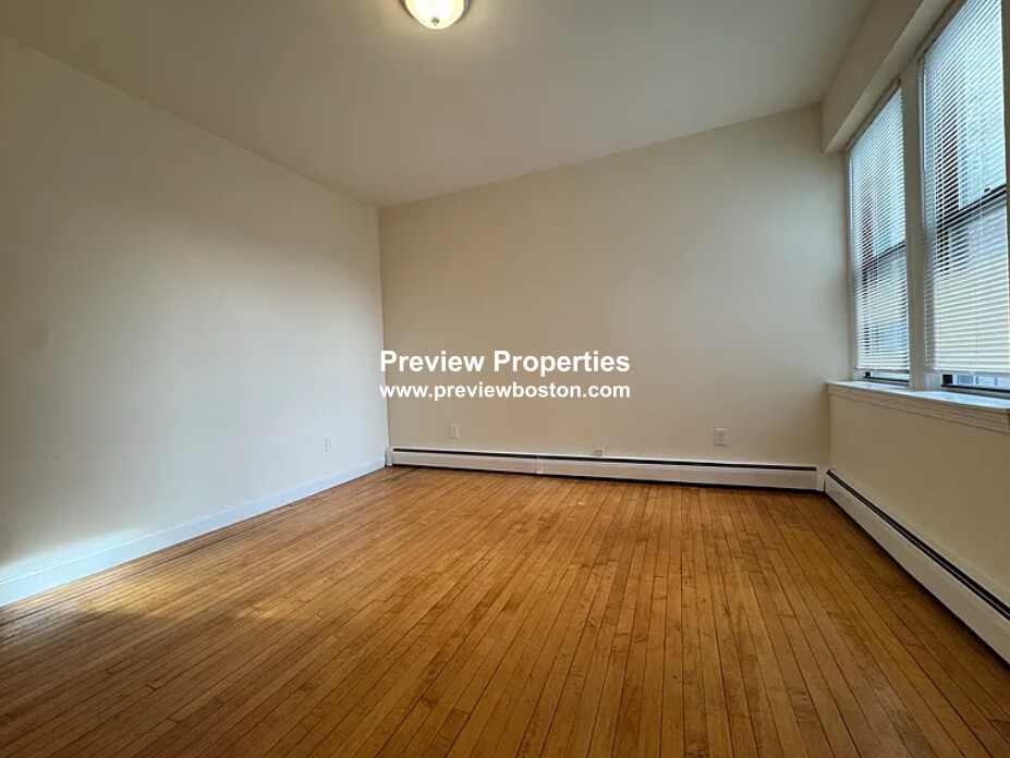 64 Brighton Ave, Allston