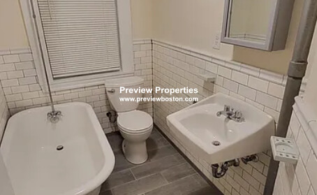 885 Massachusetts Ave, Mid Cambridge