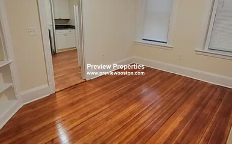 885 Massachusetts Ave, Mid Cambridge