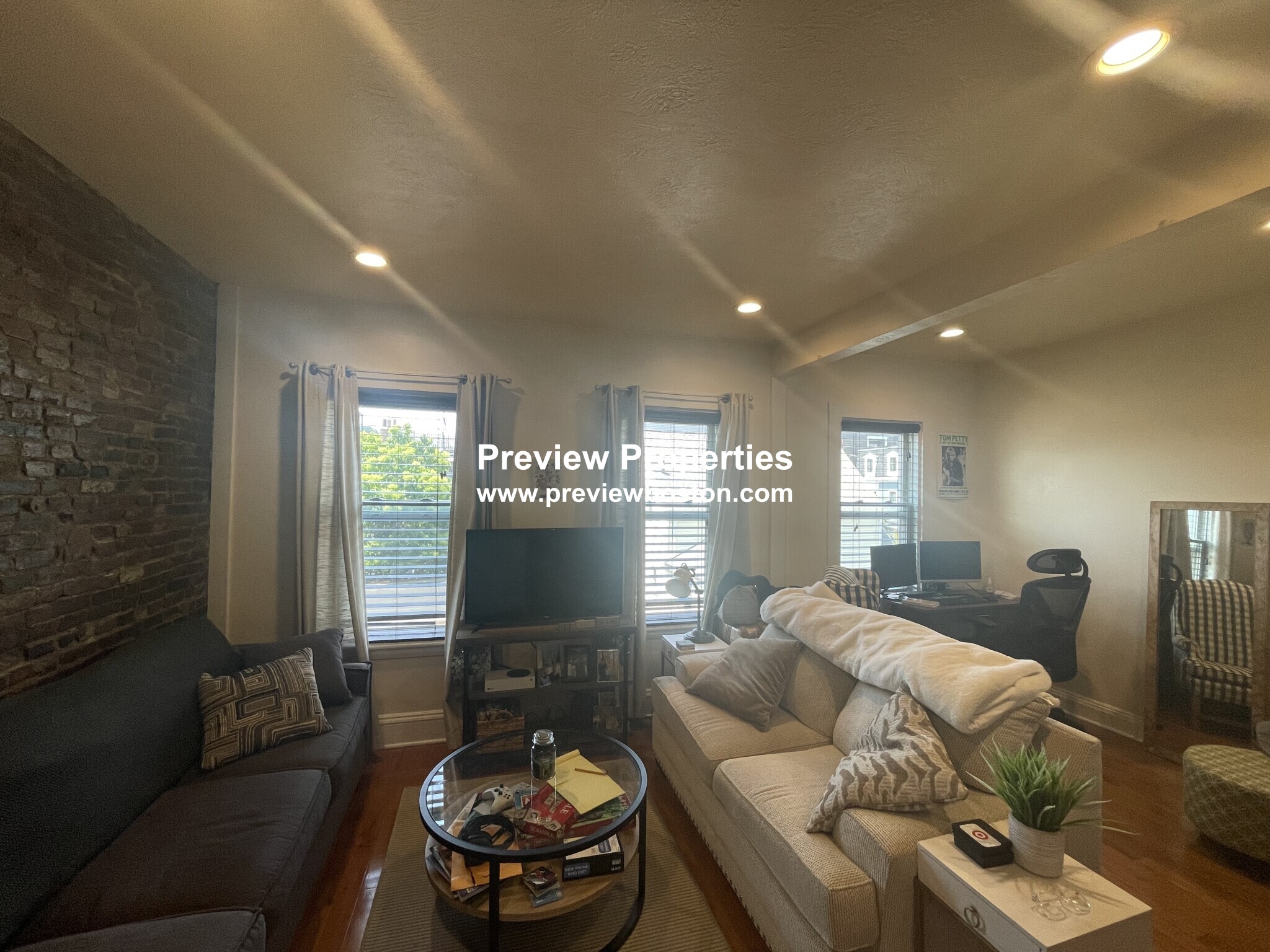 1 Grimes St, South Boston