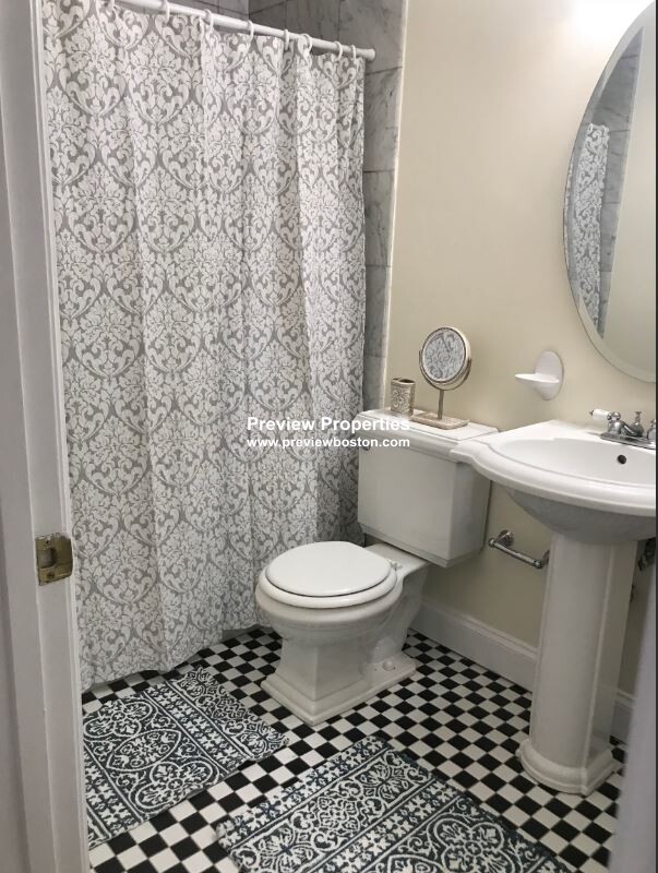 90 Saint Botolph St, Back Bay