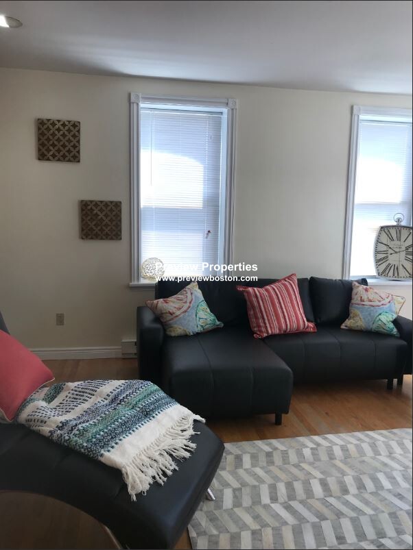 90 Saint Botolph St, Back Bay