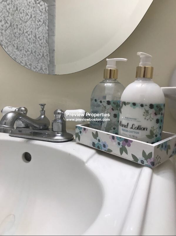 90 Saint Botolph St, Back Bay