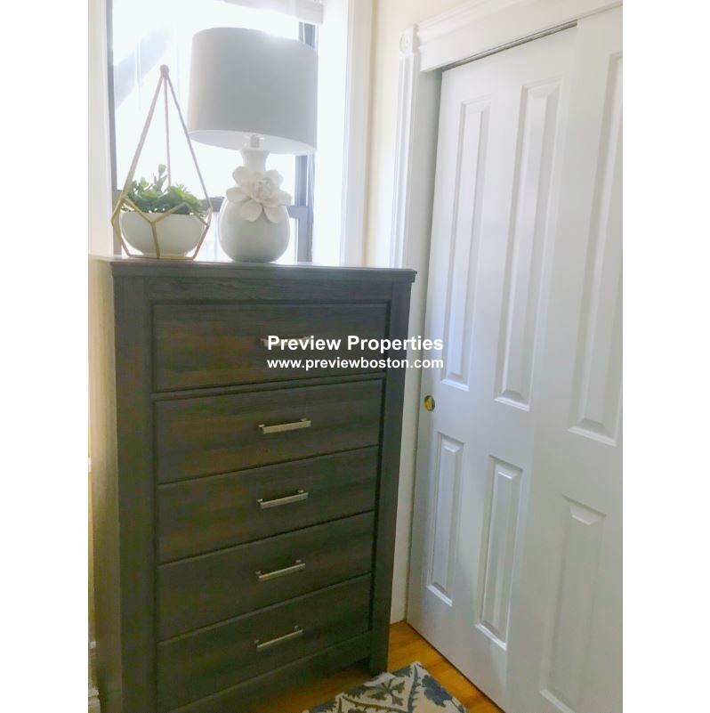 90 Saint Botolph St, Back Bay