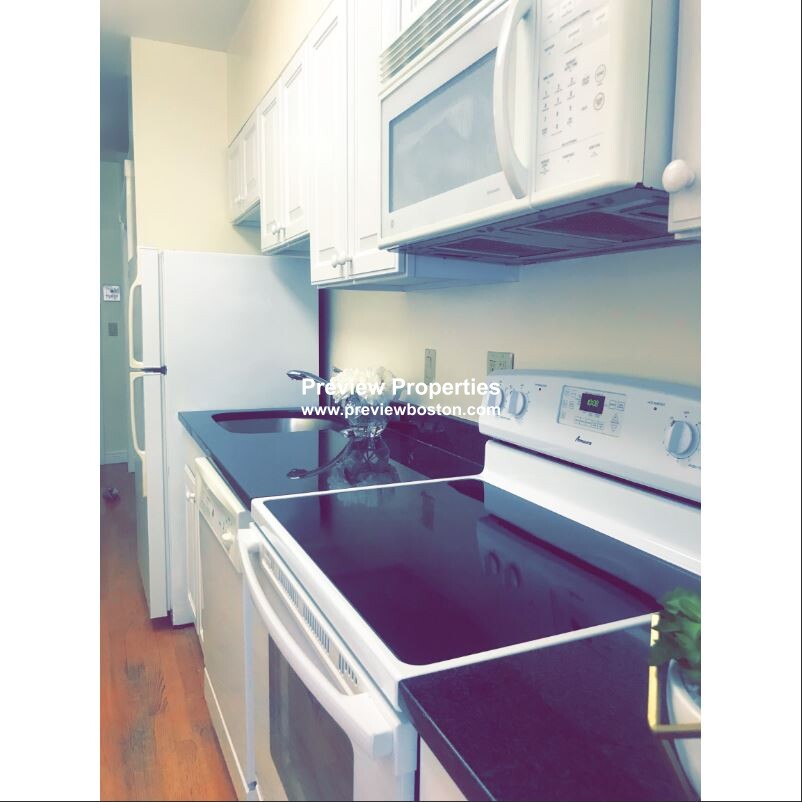 90 Saint Botolph St, Back Bay