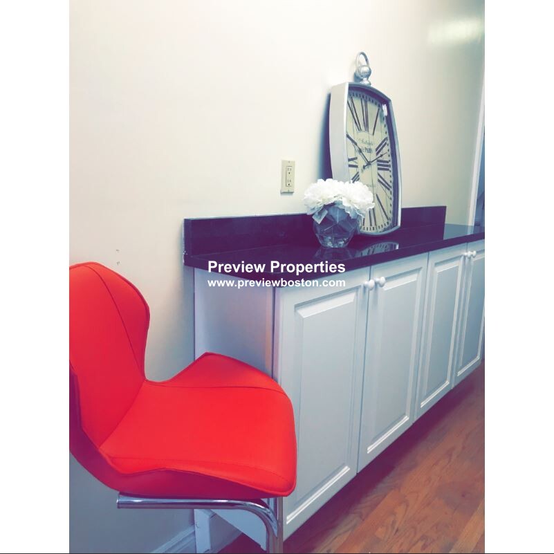 90 Saint Botolph St, Back Bay