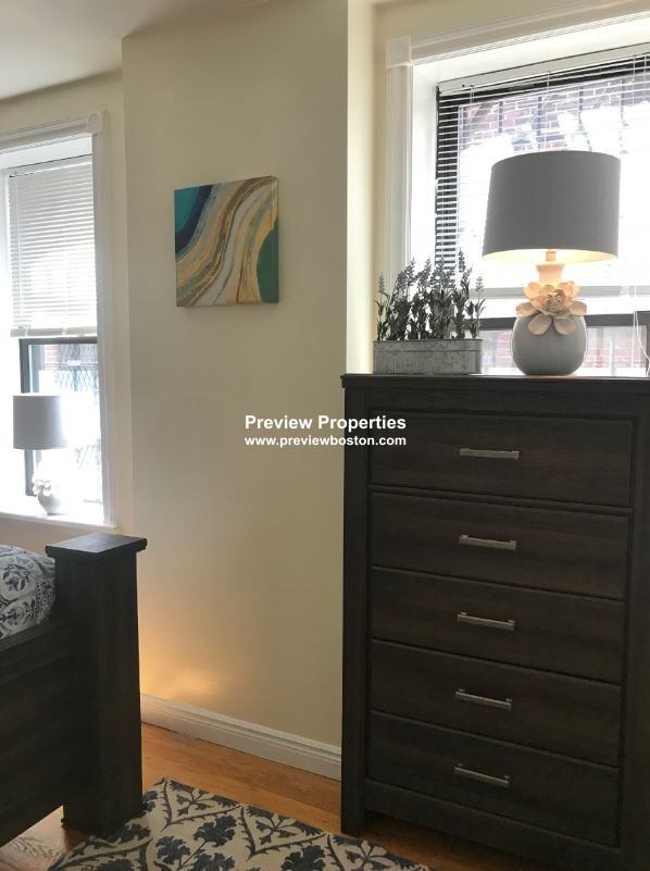 90 Saint Botolph St, Back Bay