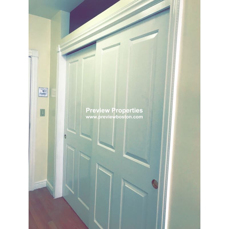 90 Saint Botolph St, Back Bay