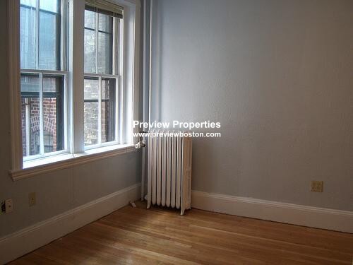 72 Revere St, Beacon Hill