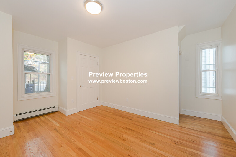 4 School St, Jamaica Plain